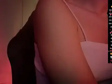 Nestyzz  live sex cam