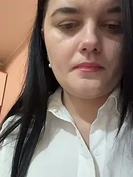 ValeWillow29  live sex cam