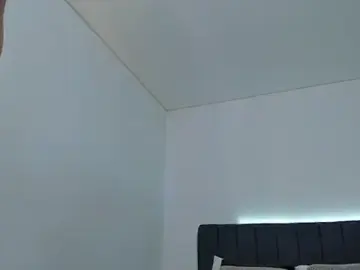 Im_sarah34  live sex cam
