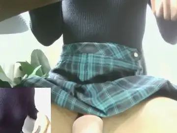 Lovefromkyrra  live sex cam