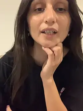 Lucigirl  live sex cam