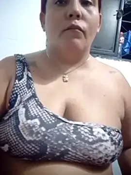 Sexygordi  live sex cam