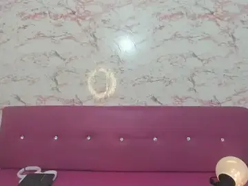 Thebratzs  live sex cam