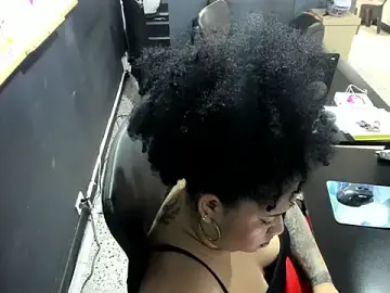 Curly-98  live sex cam
