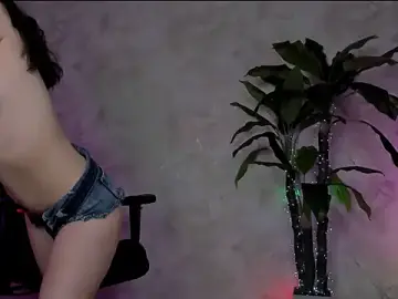 Emma7  live sex cam