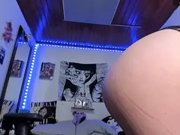 Nat_chubbygoth  live sex cam