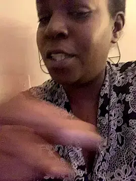 ShanelEbonixxx  live sex cam