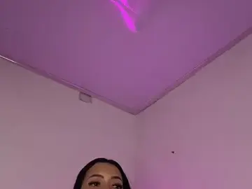 Sweet_hot_mia  live sex cam