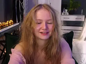 Hetaerart  live sex cam