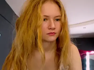Hetaerart  live sex cam