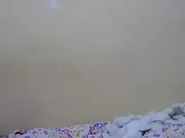 Prettysilviaa  live sex cam