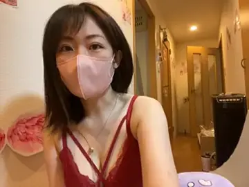 Tukha_osiriopai  live sex cam