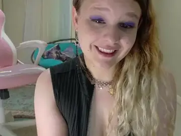 Emihaze  live sex cam