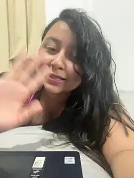 Emilyy_Collinss  live sex cam