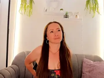 Giovanela_rose  live sex cam