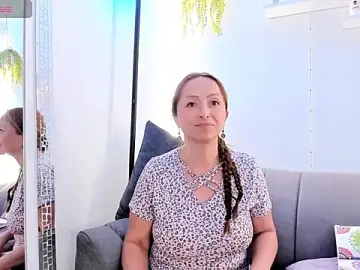 Giovanela_rose  live sex cam