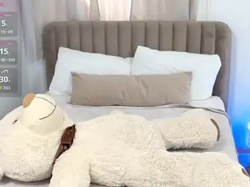 LilaaBlossom  live sex cam