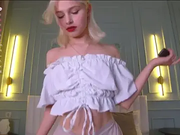SandyShayes  live sex cam