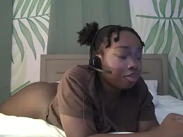 Thejaderavixen  live sex cam