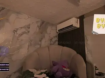 Katemoss70  live sex cam