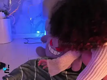 Katemoss70  live sex cam