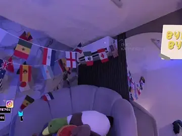 Katemoss70  live sex cam