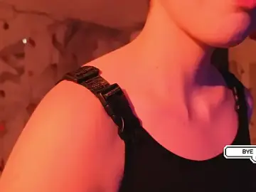 Katemoss70  live sex cam