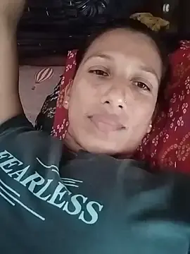 Missmahi1  live sex cam