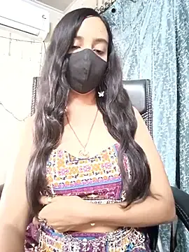 Parinaaz18  live sex cam