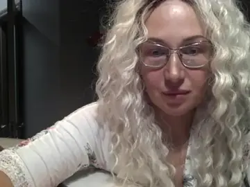 Solenyavo  live sex cam