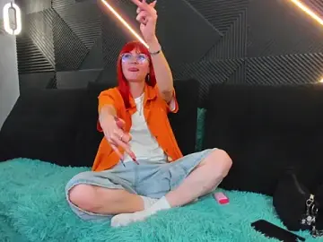 Tori_25  live sex cam