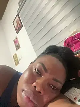 Trinity501  live sex cam
