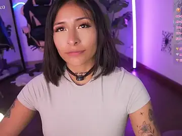 AnnieCouperr  live sex cam