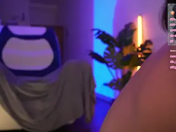 AnnieCouperr  live sex cam