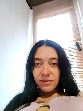 Isabella_21x  live sex cam