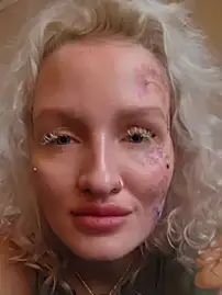 KateMonroe  live sex cam