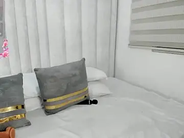 Katya_blonde  live sex cam