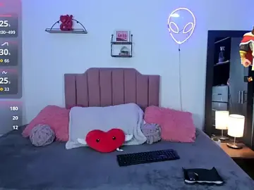 Nina_curves  live sex cam