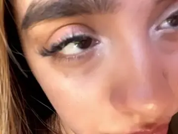 TwotyRise  live sex cam