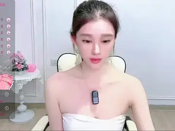 Yaooooo-Y  live sex cam