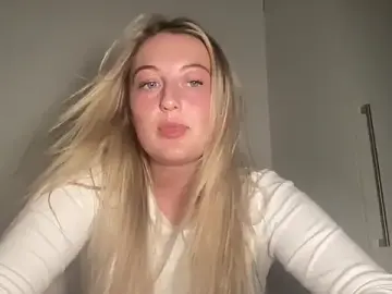 Ameliegirlx  live sex cam