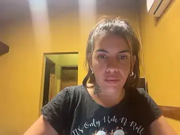 Femdomriley  live sex cam