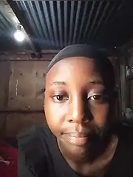 Sweetylyn1  live sex cam