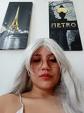 LiaBellini  live sex cam