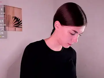 LunaRossaa  live sex cam