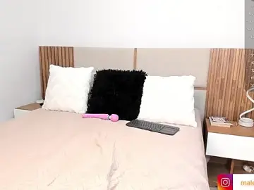 MalejaDiaz_  live sex cam