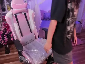 Gummo_  live sex cam