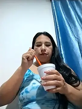 Julipi2018  live sex cam