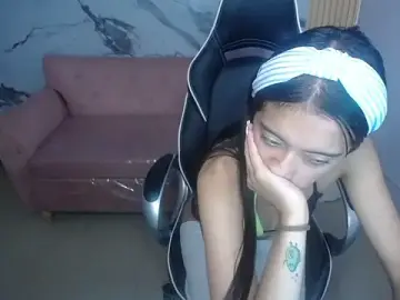 Dahyan_ch  live sex cam