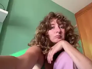 Curlyqueeen  live sex cam